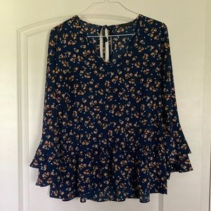 Signature Studio, Large